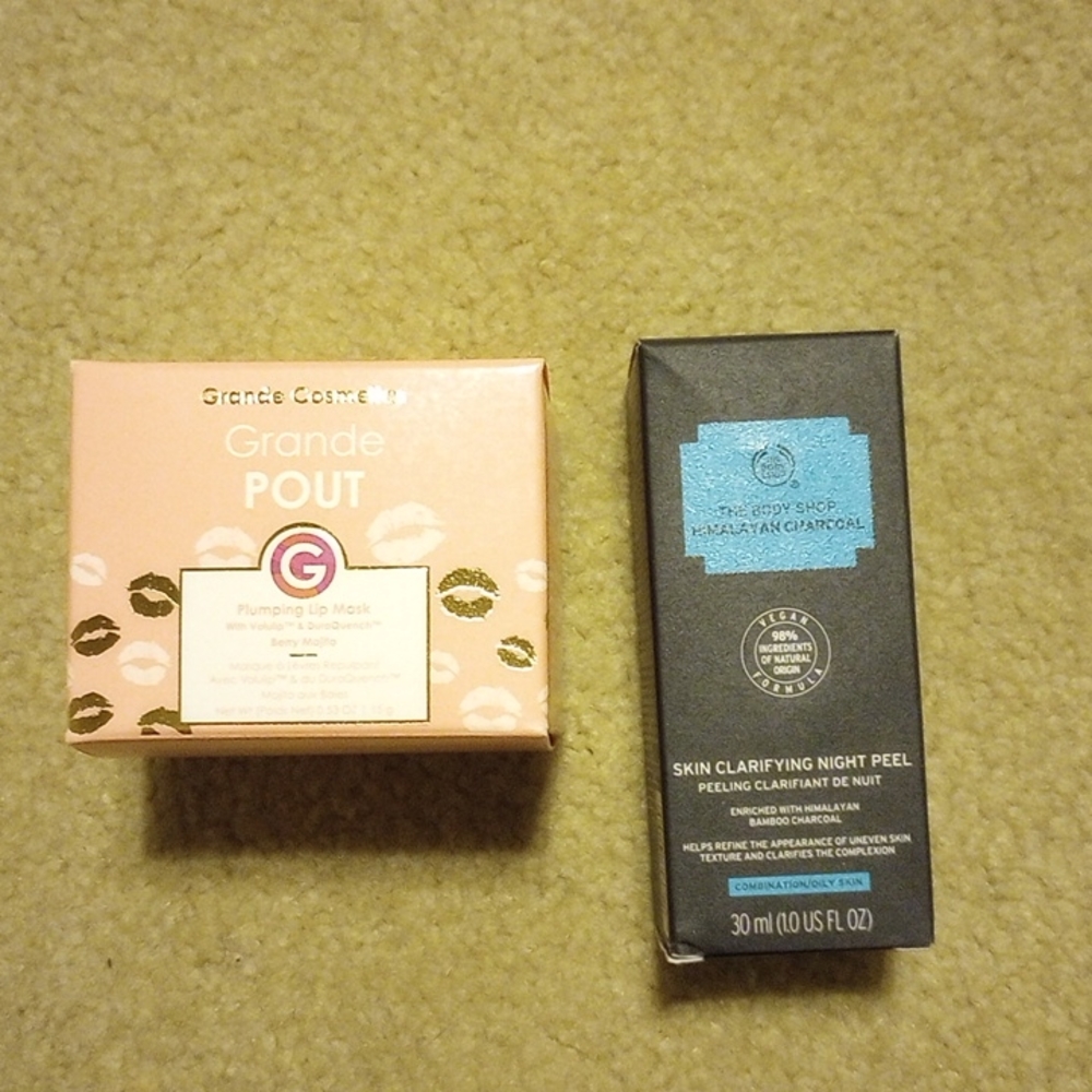 Body shop night peel Grande Lip mask
